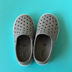 BRAND NEW NEVER WORN